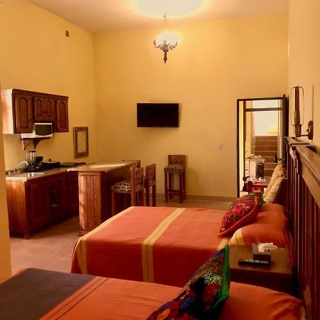 Apartamentos Suites กัวนาฮัวโต ภายนอก รูปภาพ