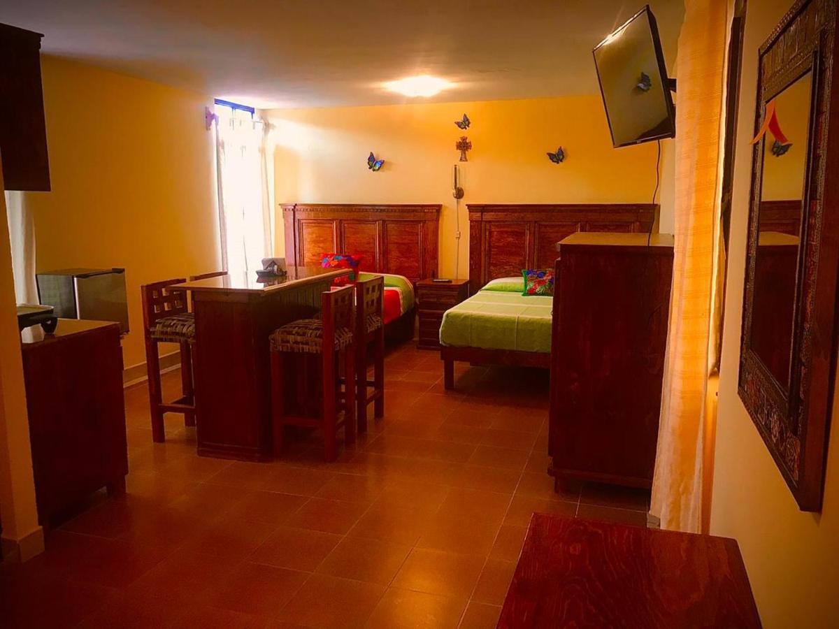 Apartamentos Suites กัวนาฮัวโต ภายนอก รูปภาพ