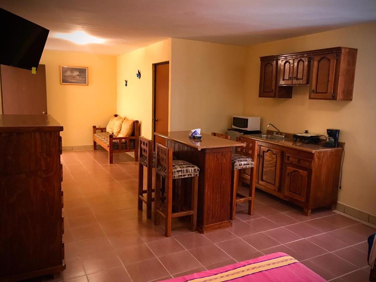 Apartamentos Suites กัวนาฮัวโต ภายนอก รูปภาพ