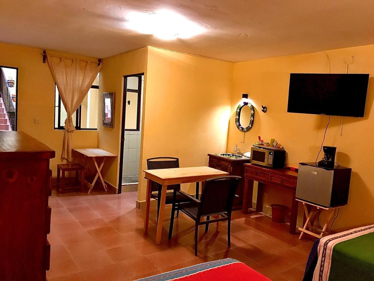 Apartamentos Suites กัวนาฮัวโต ภายนอก รูปภาพ