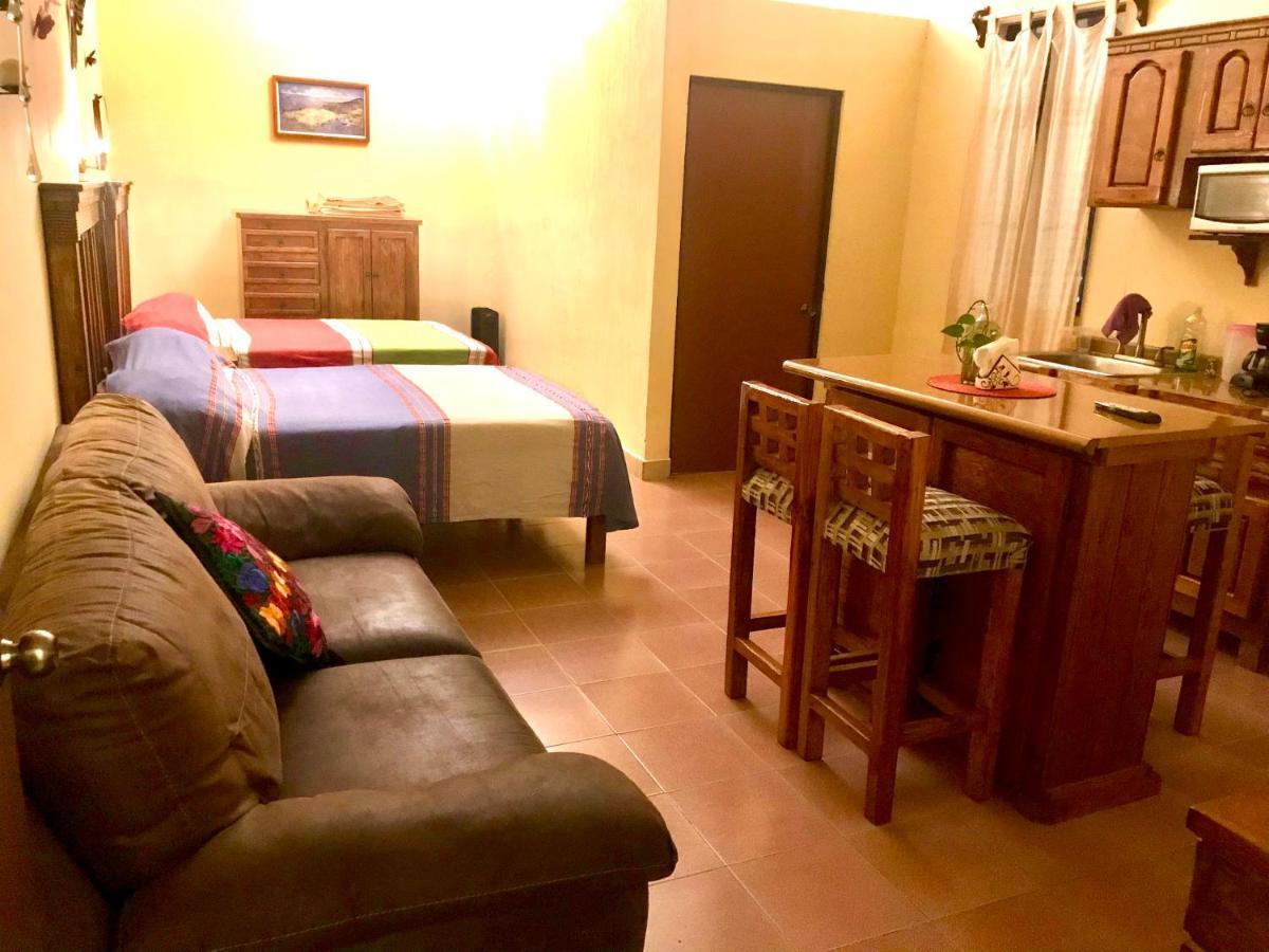 Apartamentos Suites กัวนาฮัวโต ภายนอก รูปภาพ